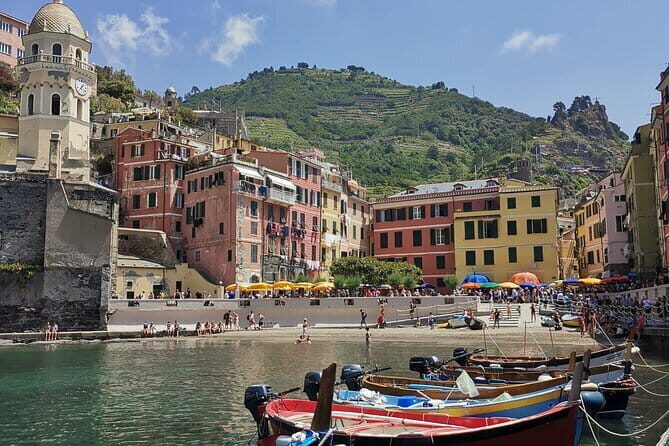 Small Group Day Tour in Cinque Terre and Pisa From Florence - Vernazza Harbor and Doria Castle Views: What to Do With 2 Hours