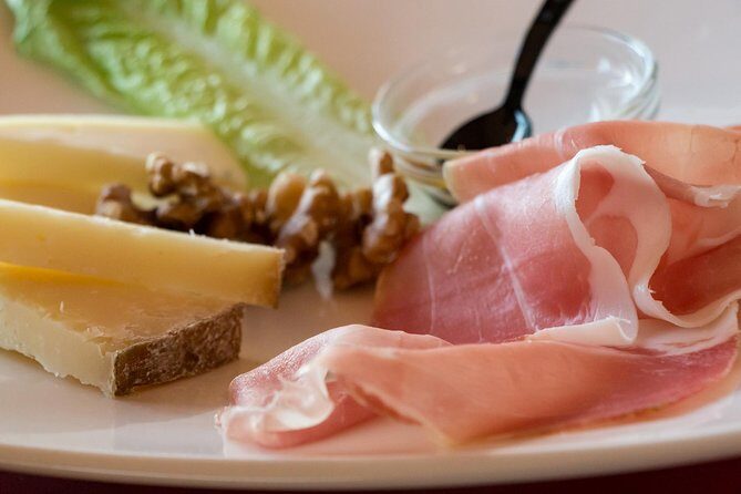 Taste Perugia Food Tour Led by Local - The walk plan: start at Piazza IV Novembre, end near Corso Vannucci
