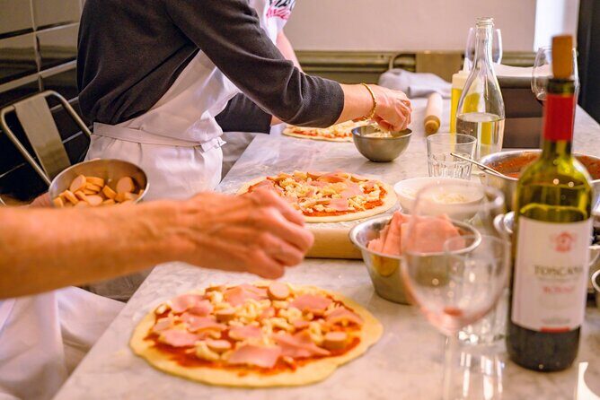 The Italian Way: Pizza and Gelato Class with Unlimited Wine - Finding Cucineria La Mattonaia and getting settled fast