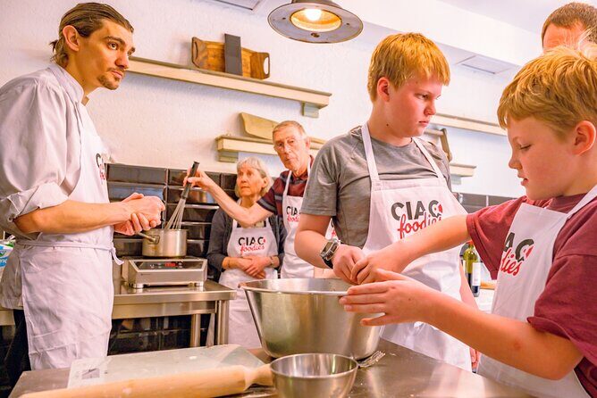 The Italian Way: Pizza and Gelato Class with Unlimited Wine - The meal you eat: your pizza and gelato, served during the class