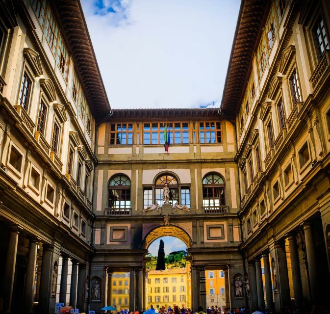 The Uffizi Gallery Florence Small group Guided tour - The guide + audio device combo is the real win