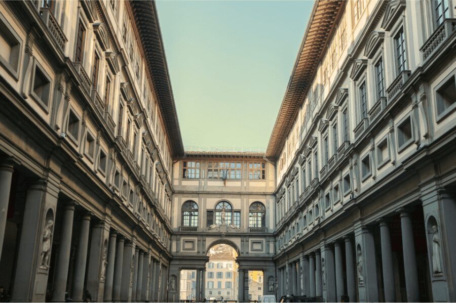 The Uffizi Gallery Florence Small group Guided tour - Crowds, pacing, and what to do with it