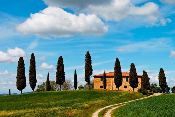 Tuscan Chianti Hills Horseback Riding Tour - Stables briefing, helmet, and matching you with the right horse