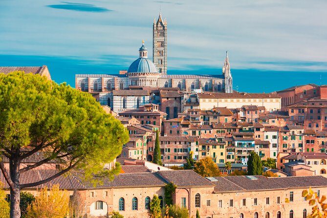 Tuscany: Day Trip to Pisa, Siena, San Gimignano, and Chianti - Pisa first: how to use your 15 minutes on the Field of Miracles