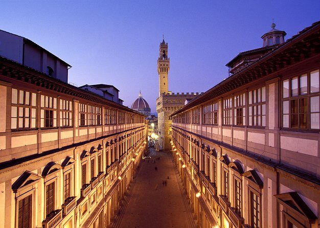 Uffizi Gallery: Small Group Tour - Botticelli, Leonardo, Michelangelo: How the Guide Helps You See