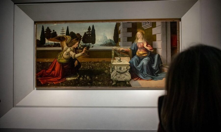 Uffizi Skip-the-Line Entry Ticket and Digital Audio Guide - Skip the line, then slow down with digital audio