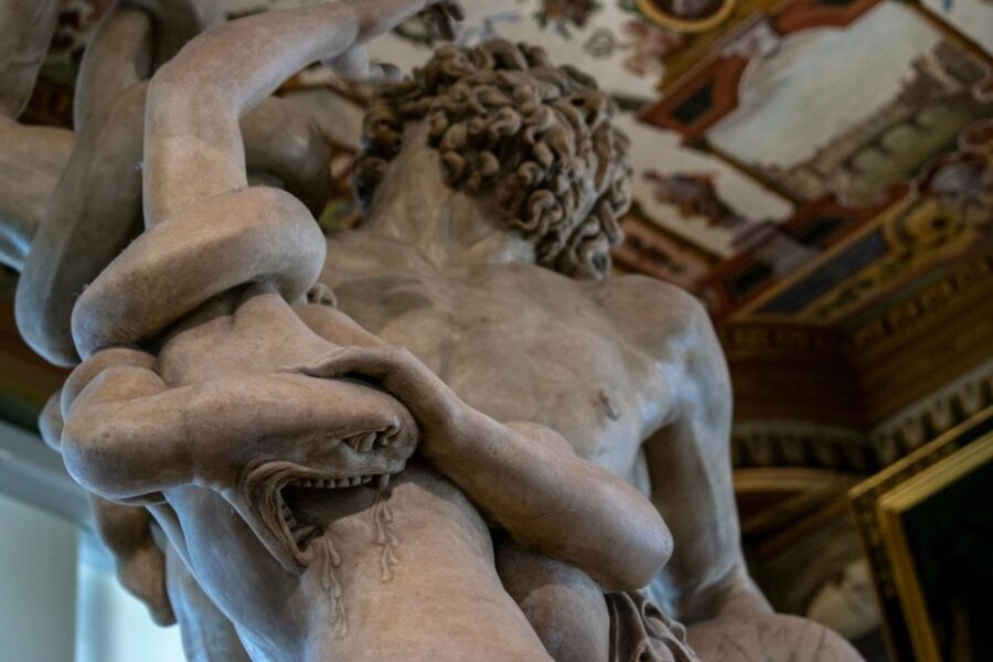 Uffizi Skip-the-Line Entry Ticket and Digital Audio Guide - Where the audio guide really makes the visit feel usable