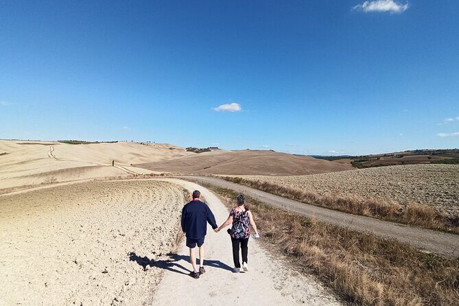 Val d'Orcia Brunello Wine Tour with Montalcino and Montepulciano - Price and value: where the $277 goes