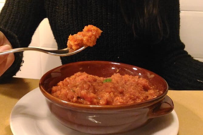 Walking Food Tour of Florence with Tastings and Wine - What you’ll actually eat: a course-by-course look at the tastings