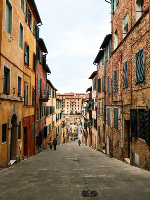 Walking Tour in Siena with Tastings and Stories - What this Siena tasting walk is really about